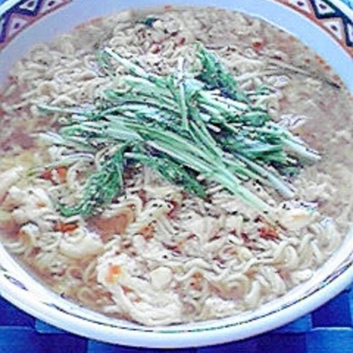 インスタント麺と酢でサンラータンメン（酸辣湯麺）